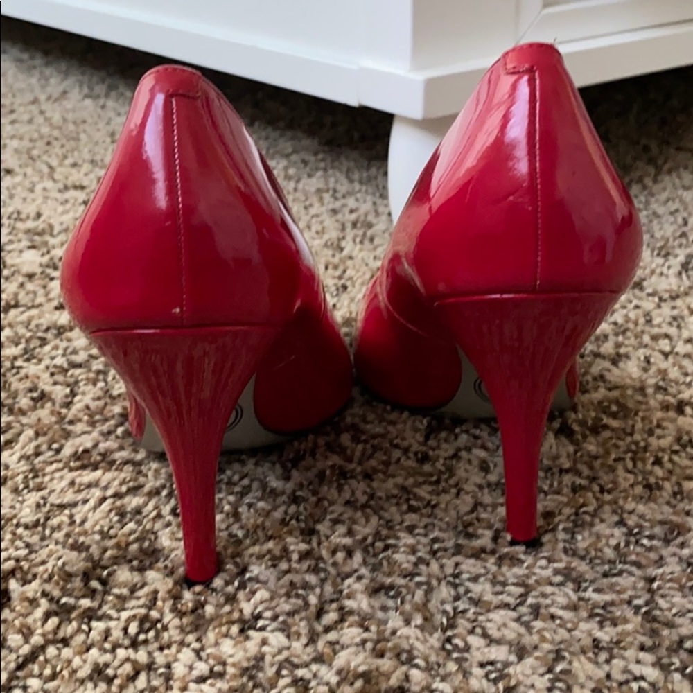 Red Jessica Simpson Heels - Picture 3 of 6